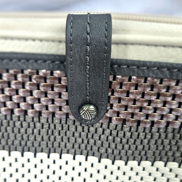 THE SAK Leather Crossbody/Shoulder Purse Wallet Tricolor - Picture 5 of 7